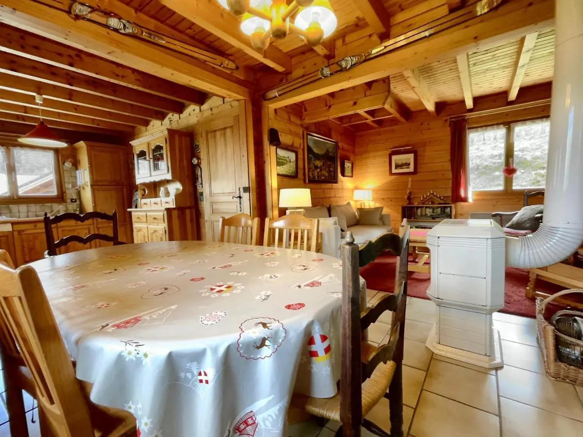 Chalet 3 Chambres Calme, Poele A Bois, Proche Piste Et Village, 6/8 Pers, Garage Et Parking - Fr-1-572-243 Les Carroz d'Araches