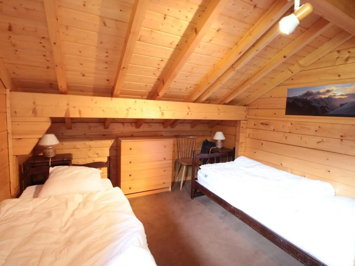 Chalet 3 Chambres Calme, Poele A Bois, Proche Piste Et Village, 6/8 Pers, Garage Et Parking - Fr-1-572-243 Les Carroz d'Araches 0*,  France