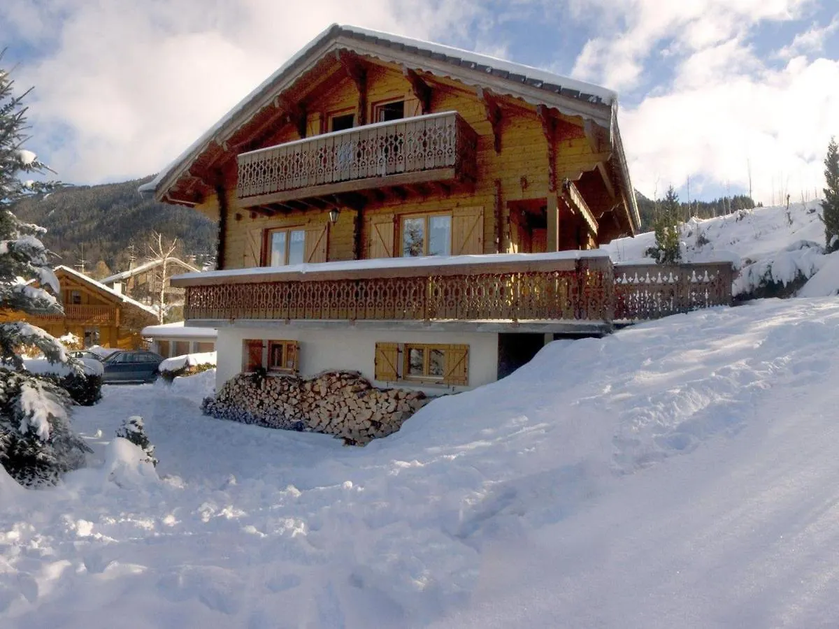 Chalet 3 Chambres Calme, Poele A Bois, Proche Piste Et Village, 6/8 Pers, Garage Et Parking - Fr-1-572-243 location